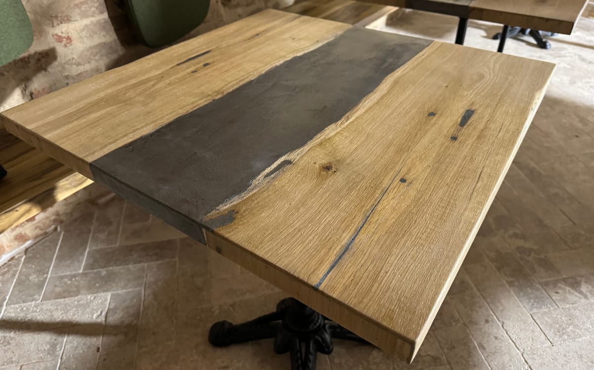 Venezia | Tavolo in bricola.